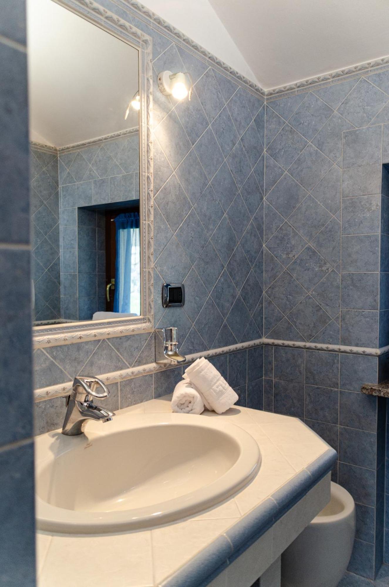 Sarre Skyline Apartment - Relax In Valle D'奥斯塔 外观 照片